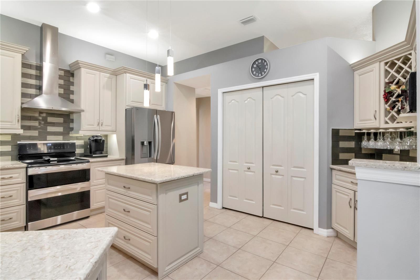 TWIN LAKES PARCELS D1 D3 & E - Residential