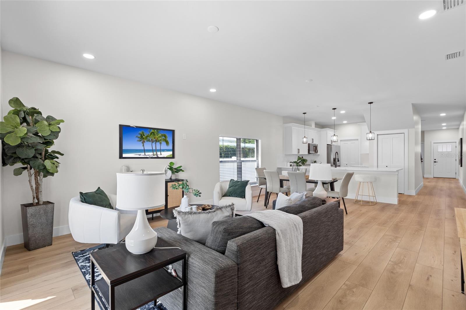 WESTSHORE PALMS - Residential