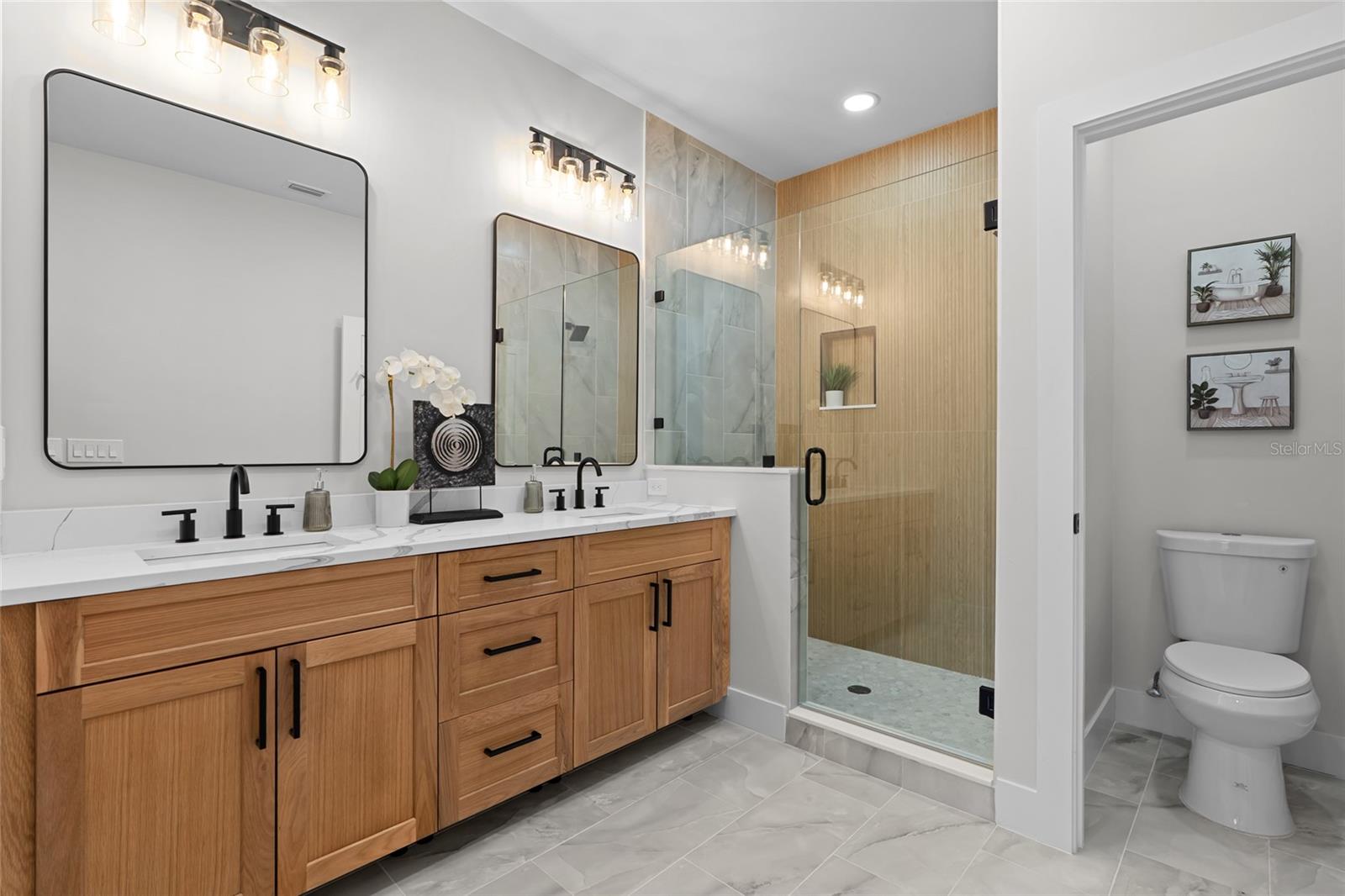 WESTSHORE PALMS - Residential