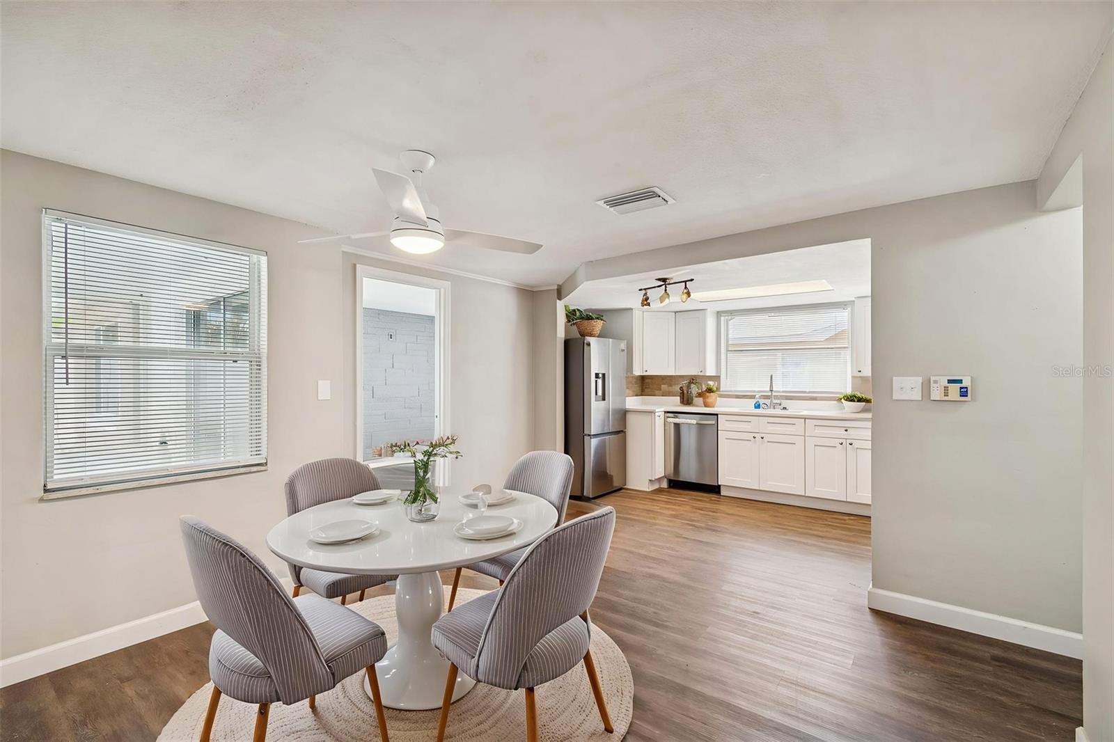 REGENCY PARK - Residential