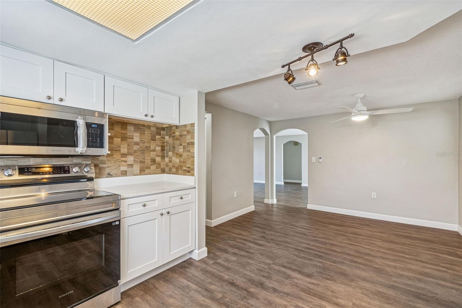 REGENCY PARK - Residential