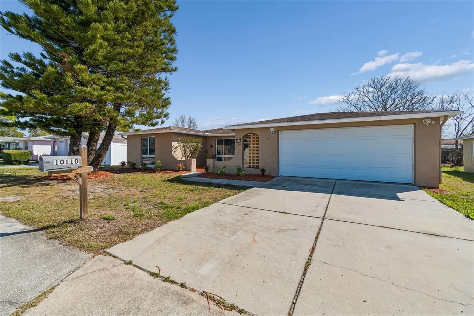 REGENCY PARK - Residential