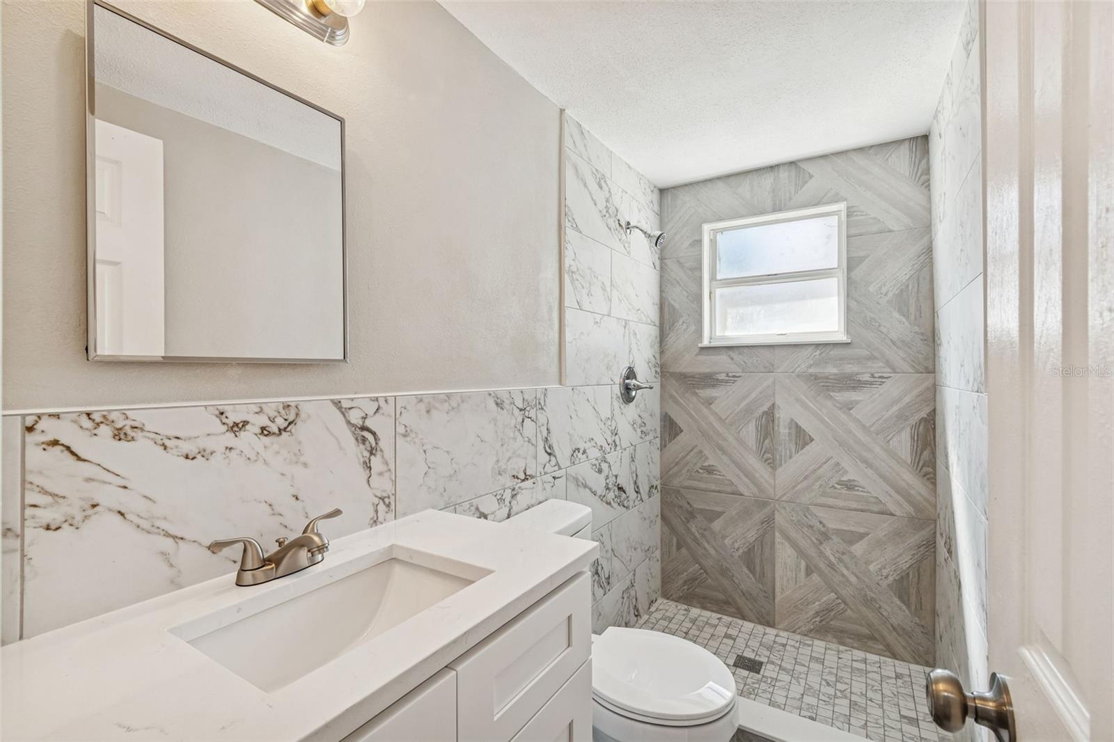 REGENCY PARK - Residential