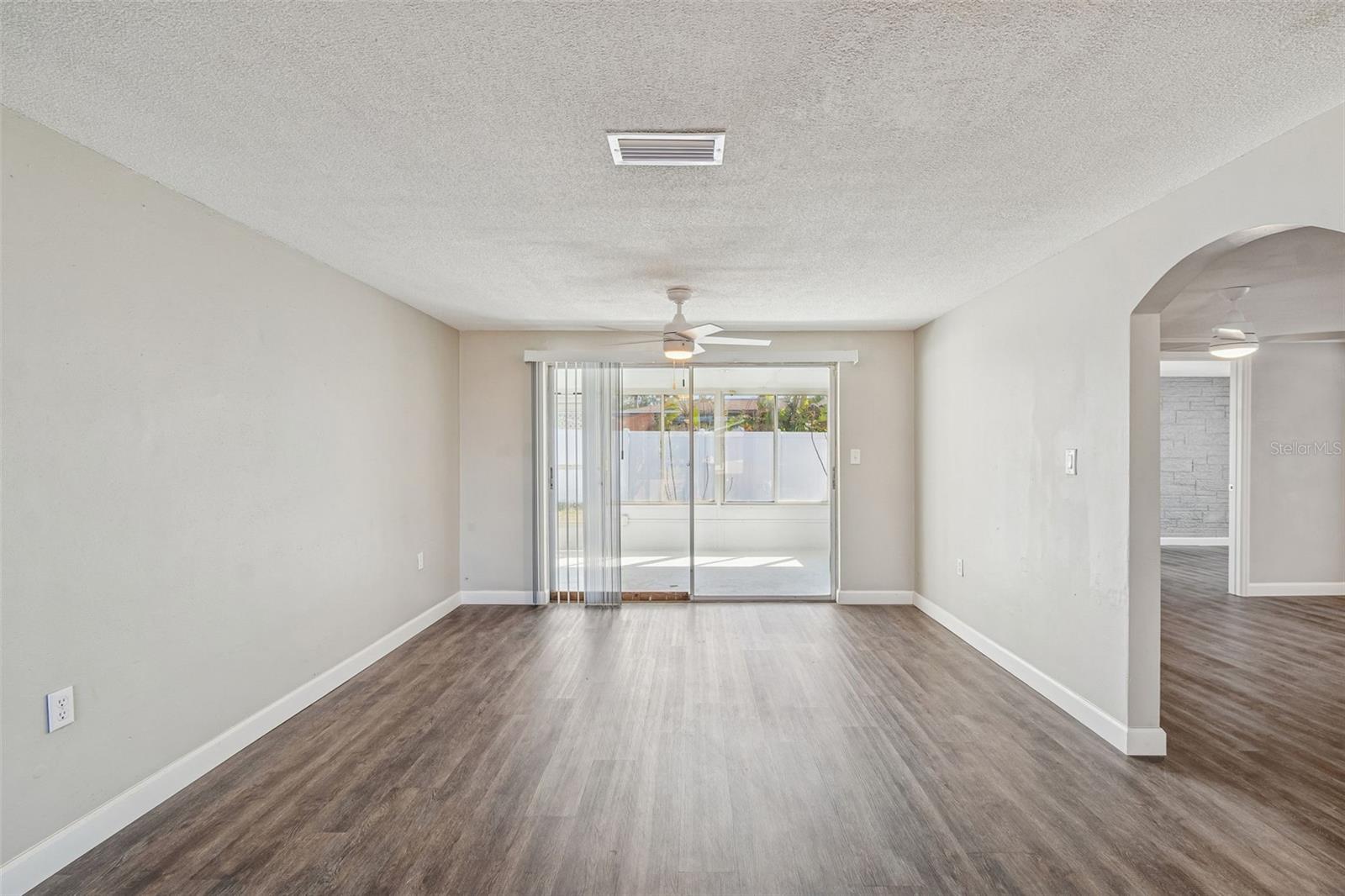 REGENCY PARK - Residential