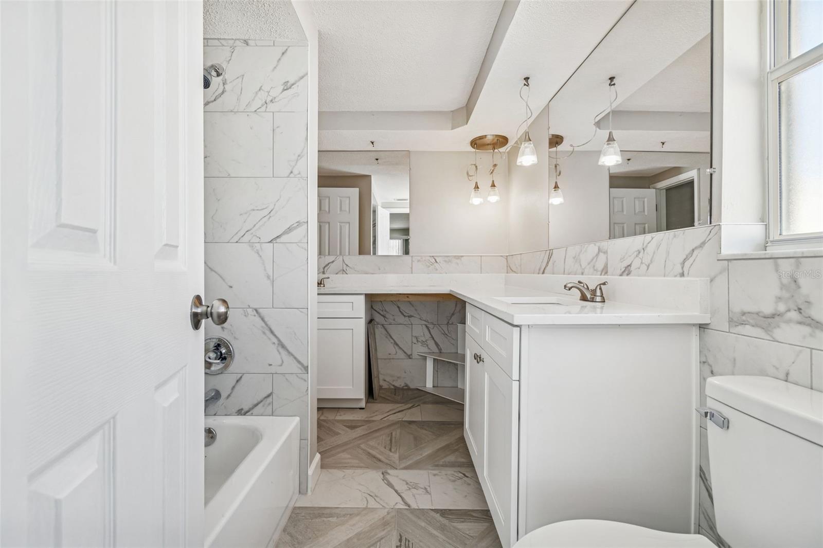 REGENCY PARK - Residential