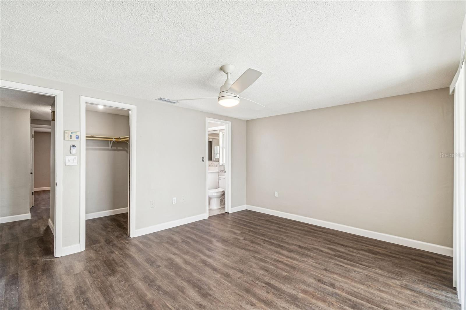 REGENCY PARK - Residential