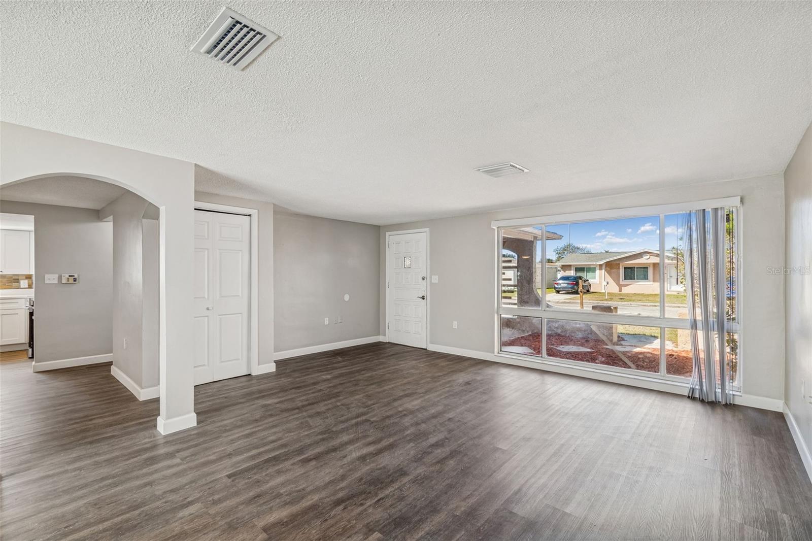 REGENCY PARK - Residential