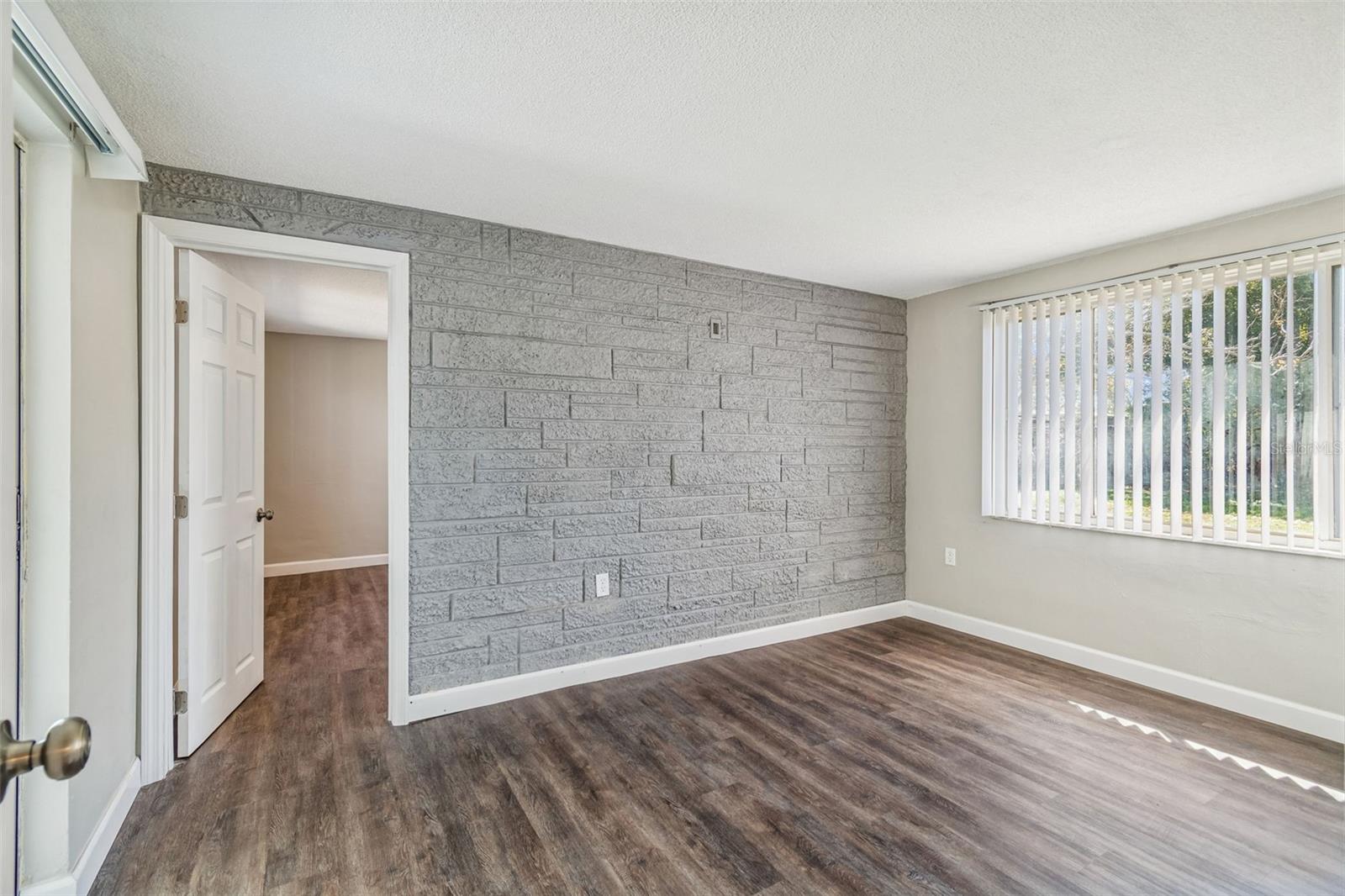 REGENCY PARK - Residential