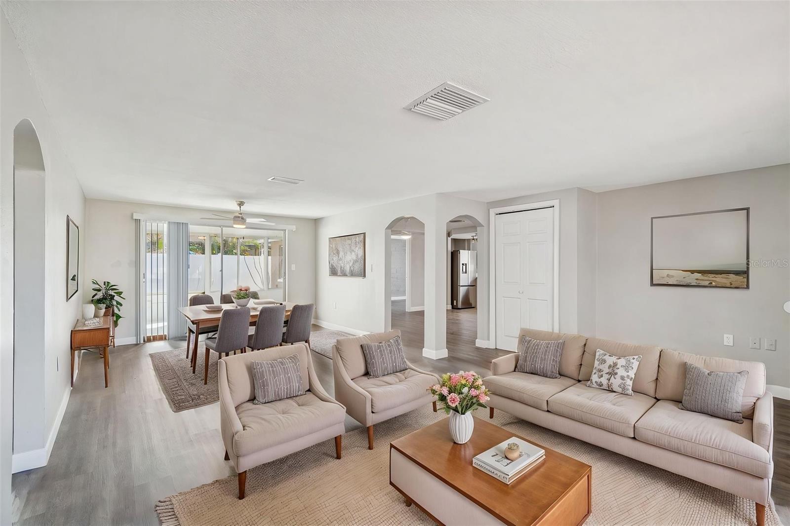 REGENCY PARK - Residential