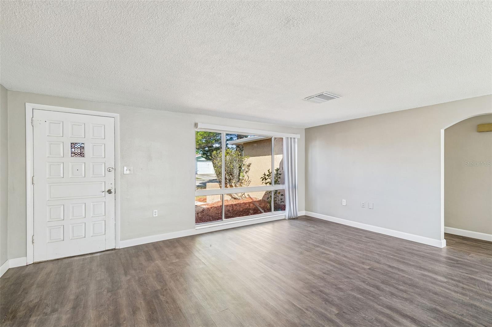 REGENCY PARK - Residential