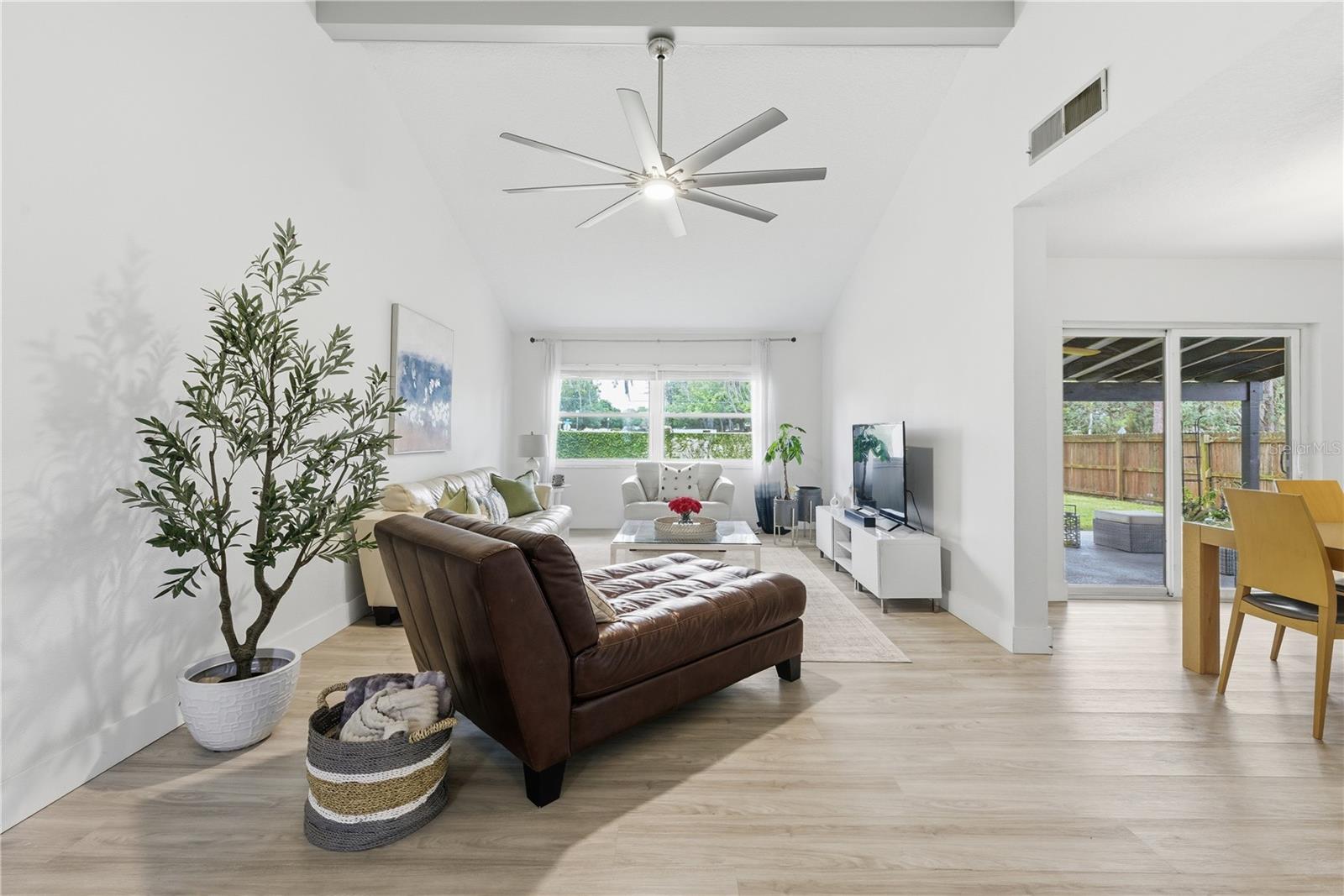 1389 PONCE DE LEON BOULEVARD