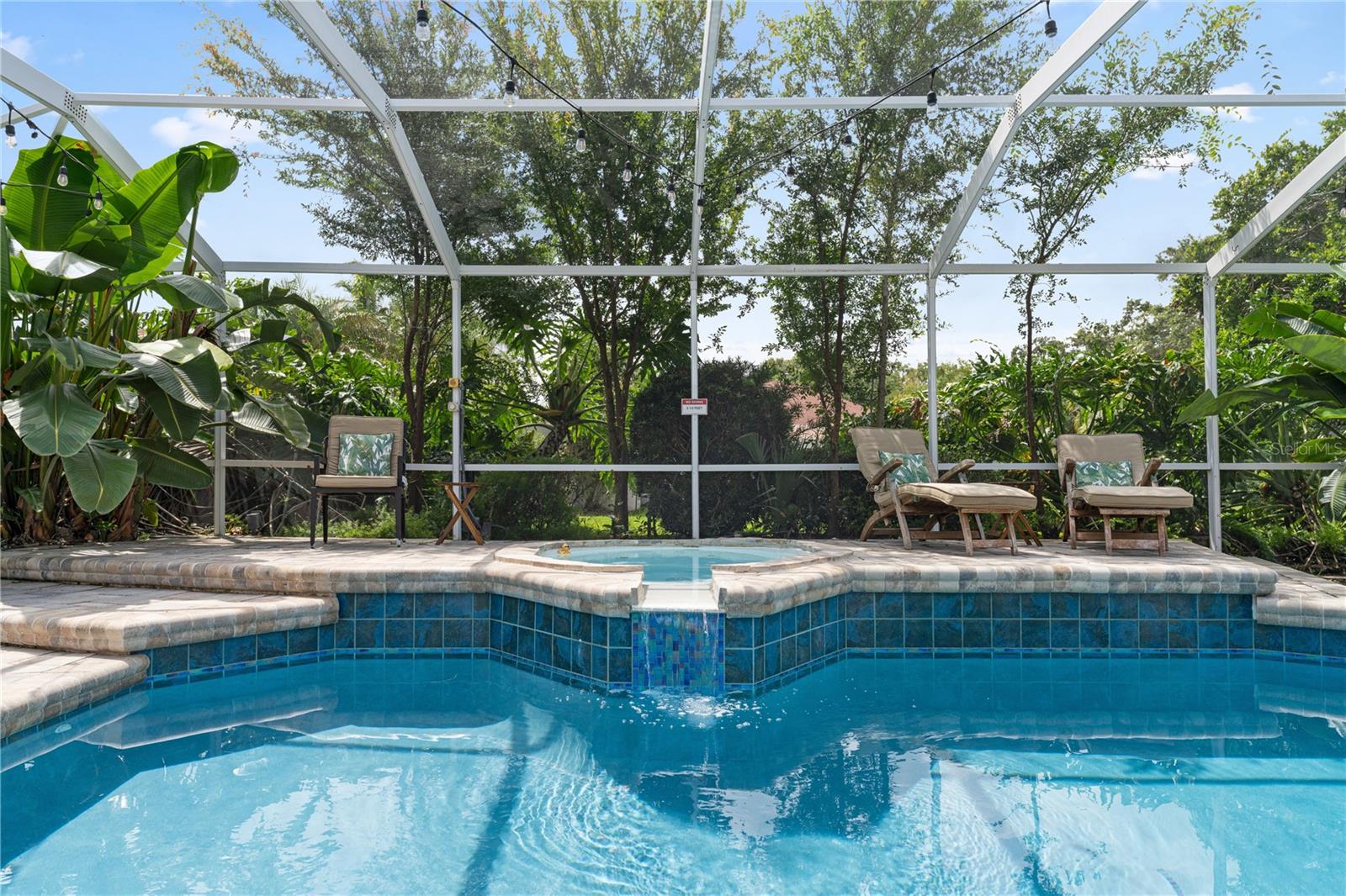1302 LOPEZ LANE