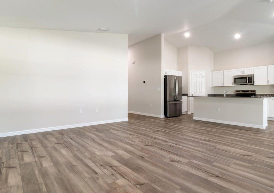 2304 CANYON OAK DRIVE