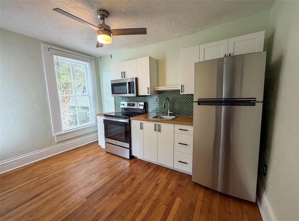 Photo of 123 NE 8th Street, Gainesville, FL 32601 (MLS # GC536983)