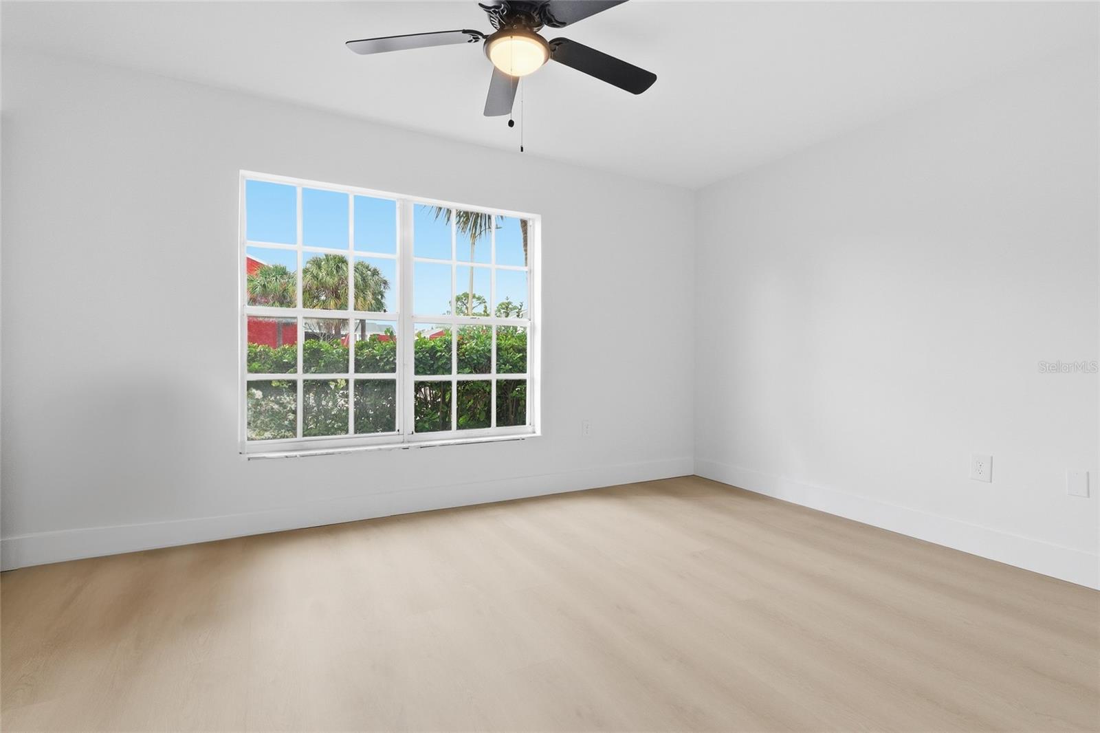 WILLIAMSBURG CONDO - Residential