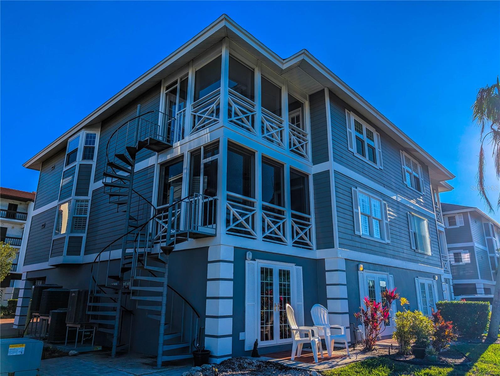 THE BOATYARD - Residential