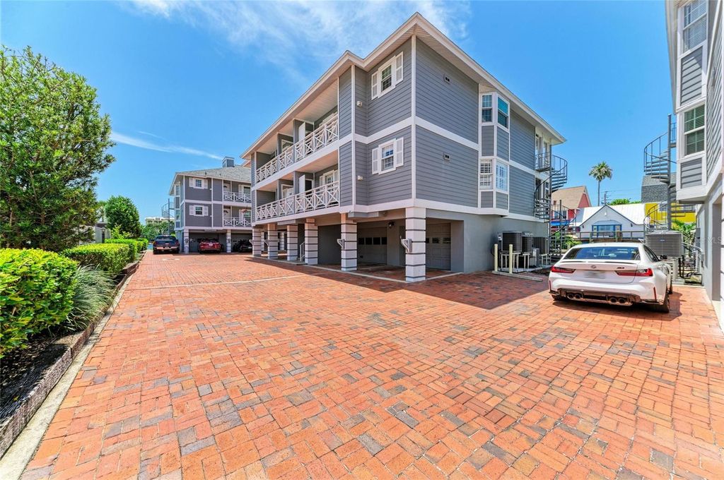 Photo of 1552 Stickney Point Road #403, Sarasota, FL 34231 (MLS # A4634781)