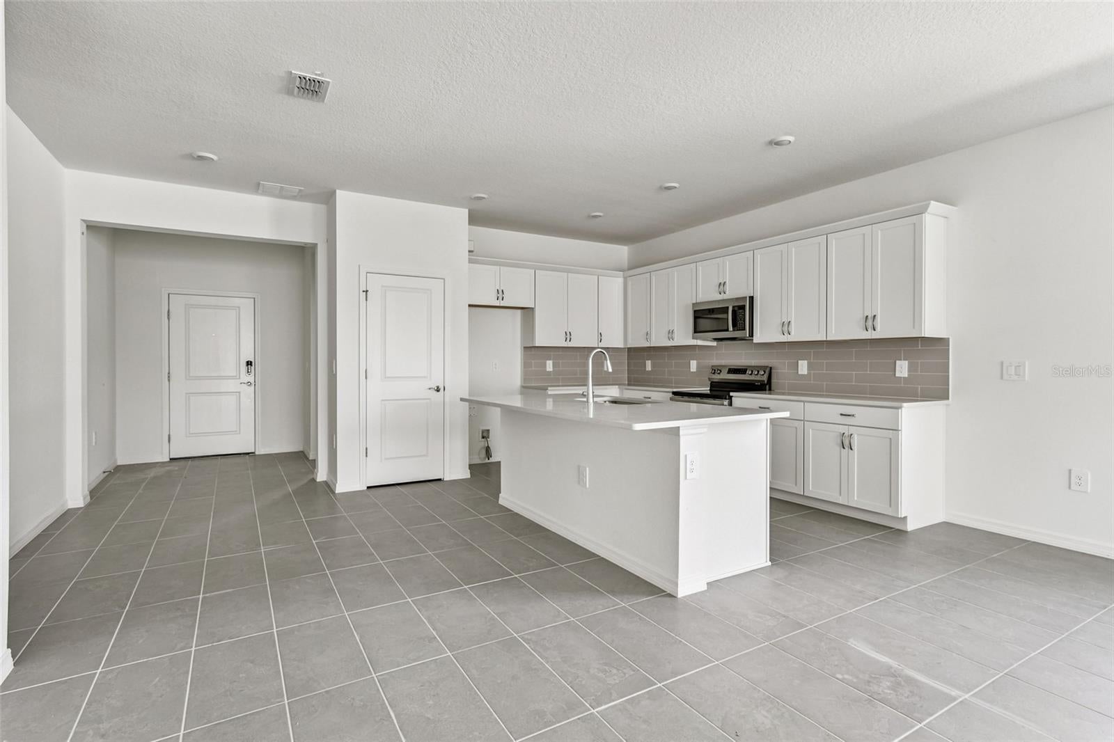 9122 OPTIMIST WAY