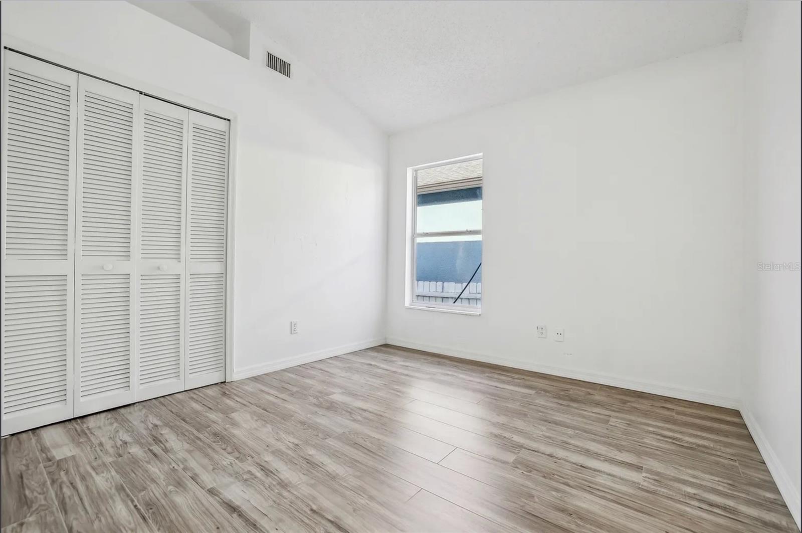 CHELSEA PARC EAST PH 01A - Residential