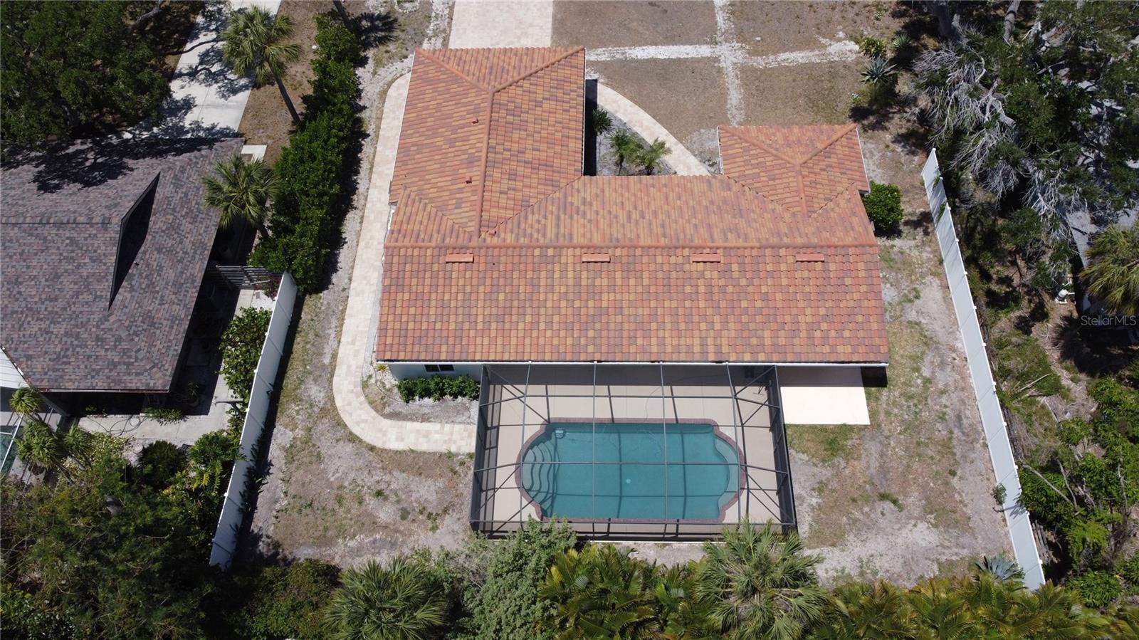 SIESTA ISLES - Residential