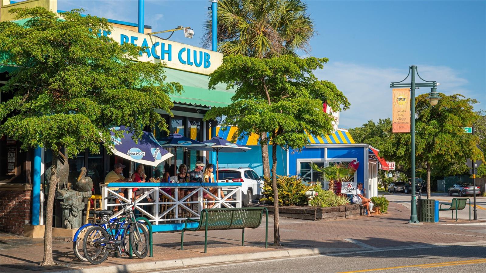 SIESTA ISLES - Residential