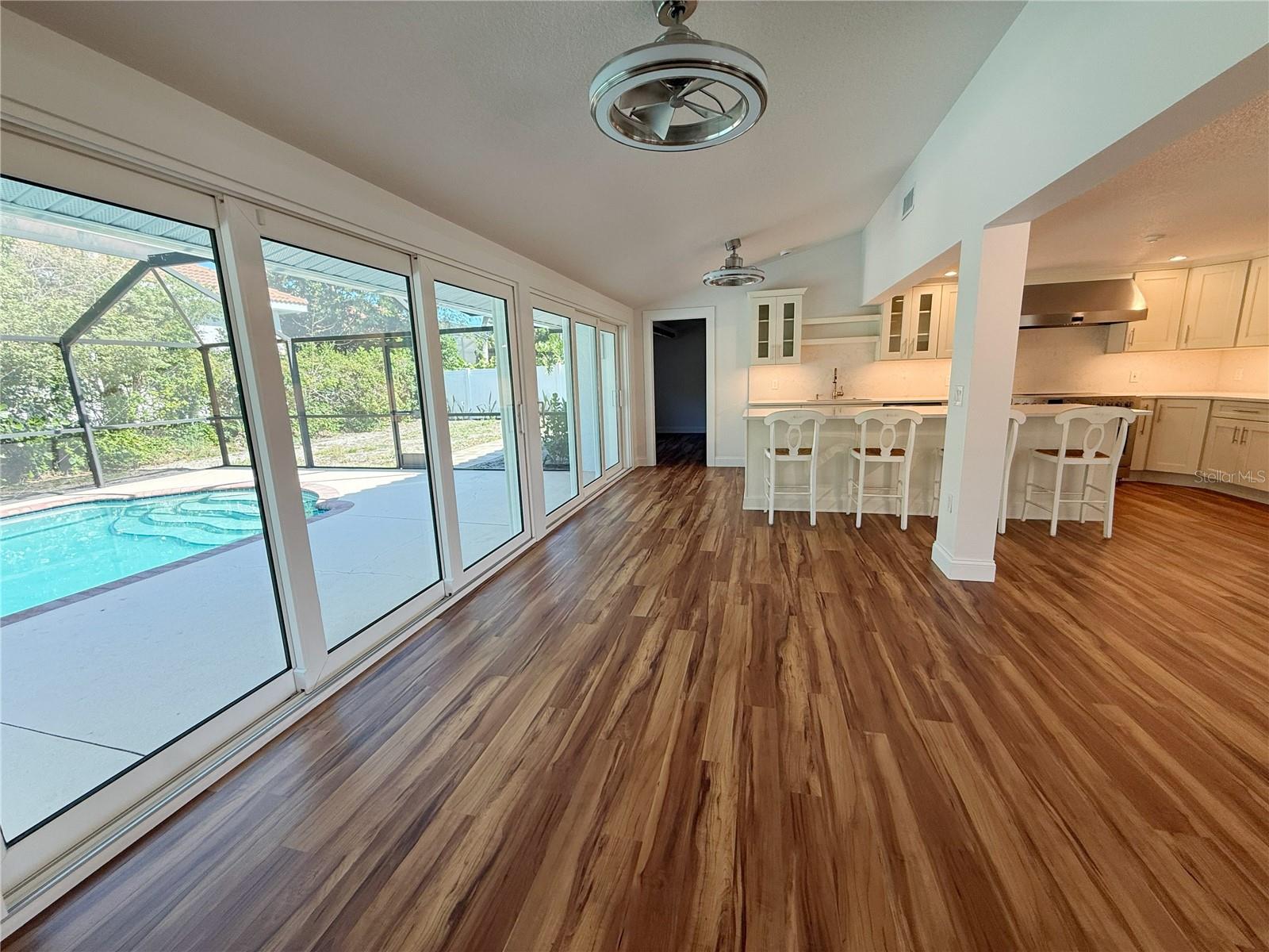 SIESTA ISLES - Residential