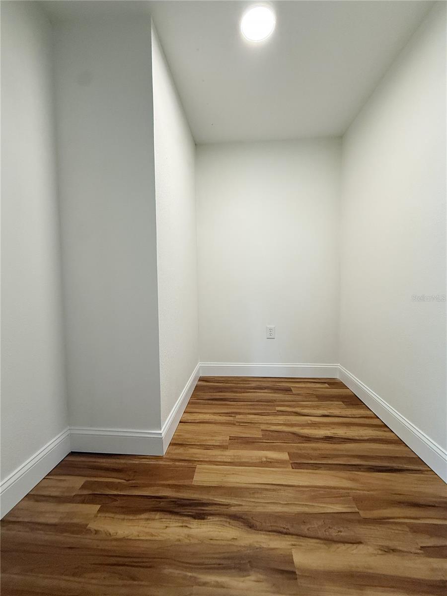 SIESTA ISLES - Residential