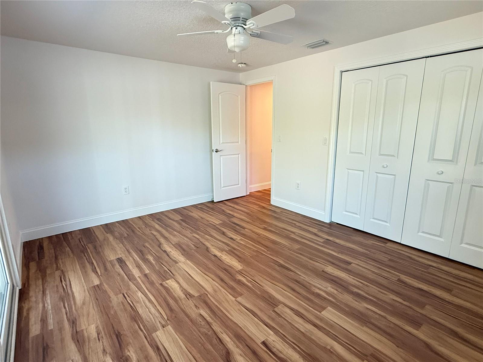 SIESTA ISLES - Residential