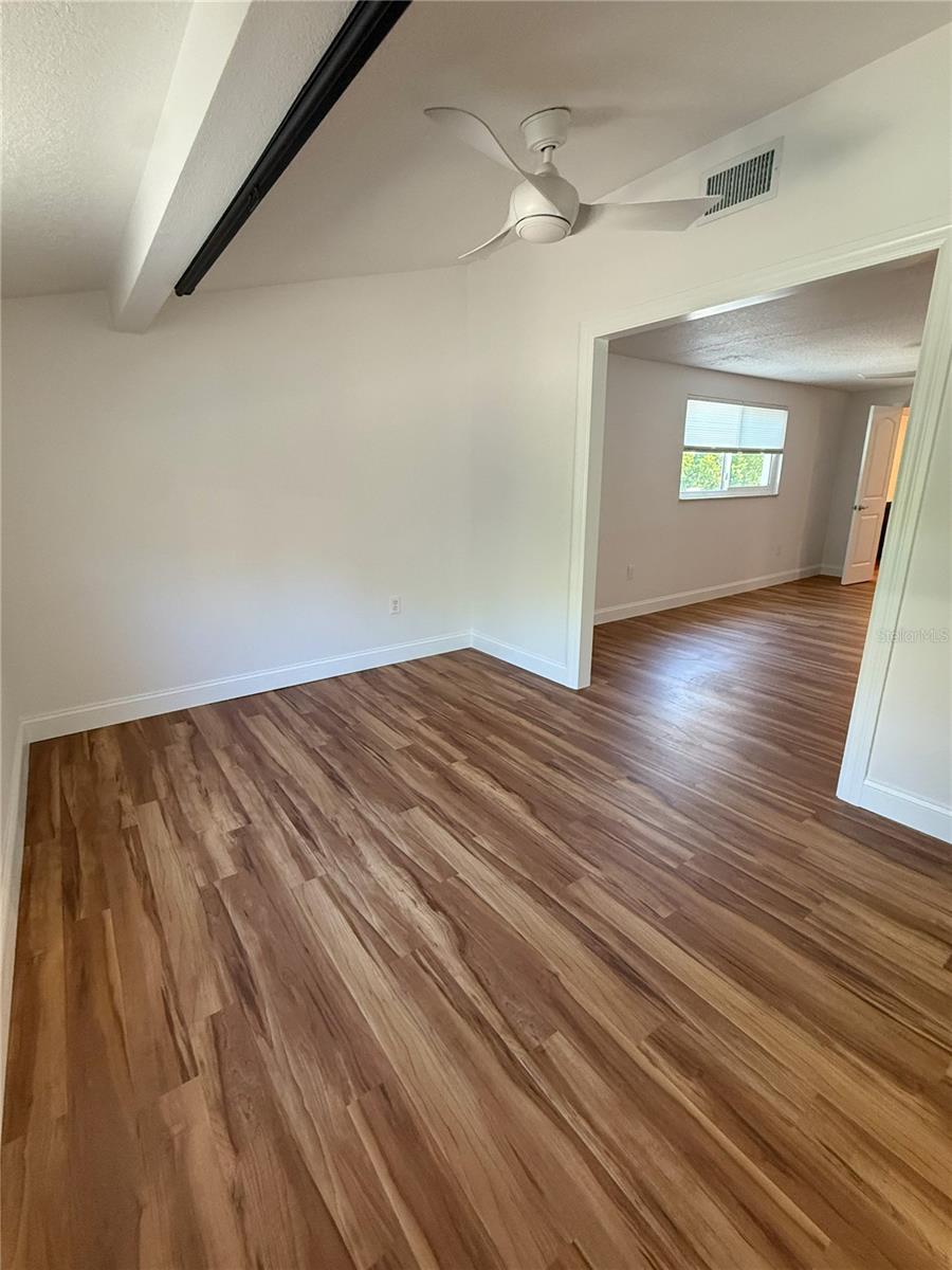 SIESTA ISLES - Residential