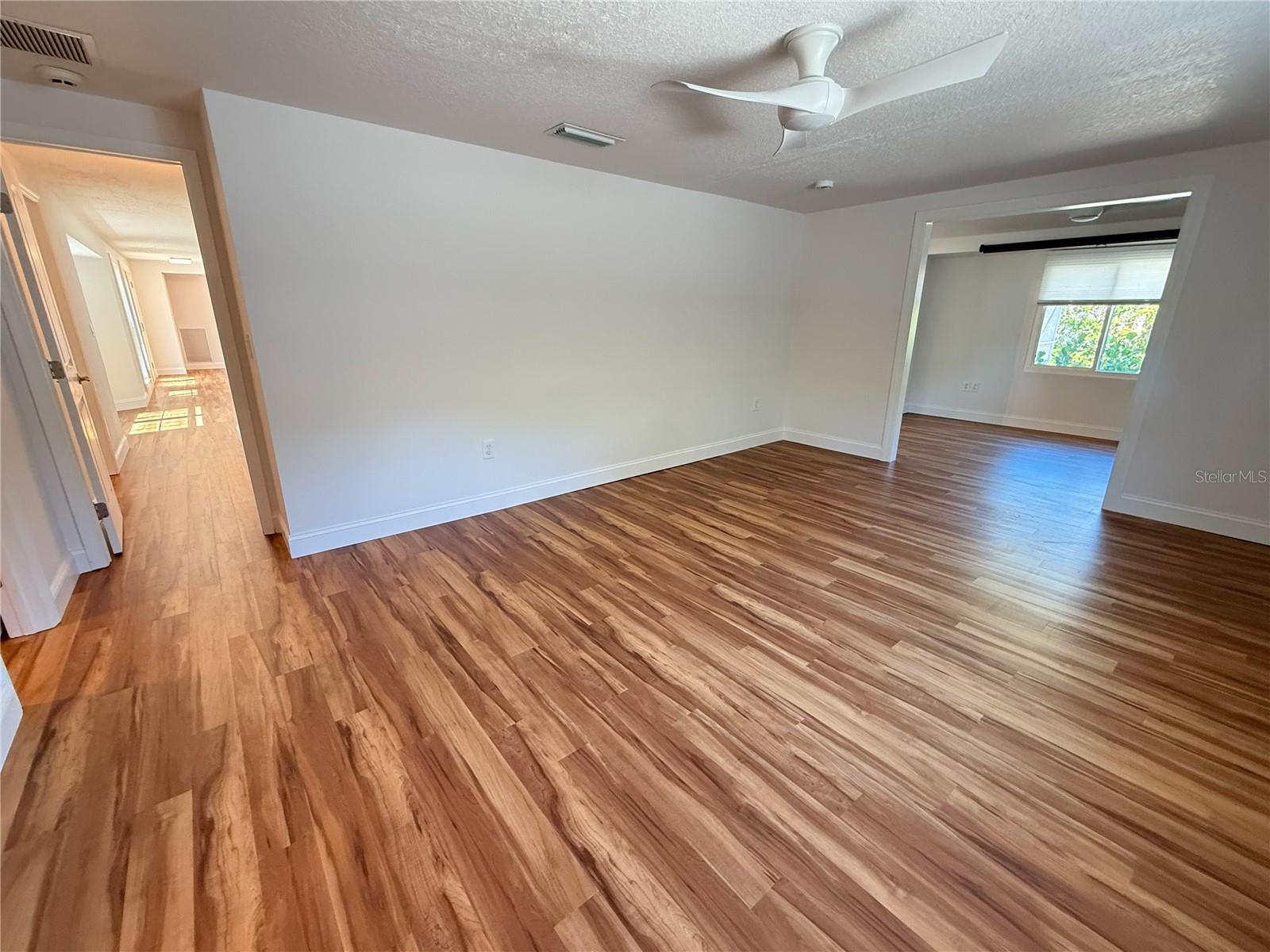 SIESTA ISLES - Residential