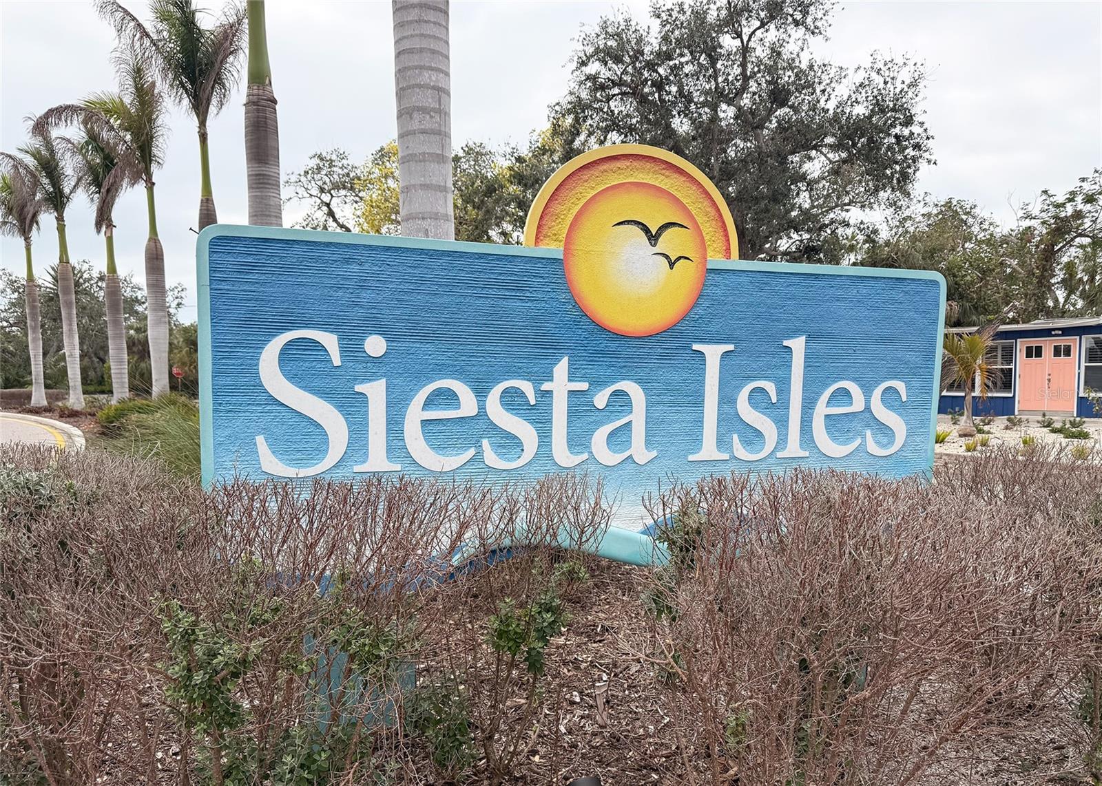 SIESTA ISLES - Residential