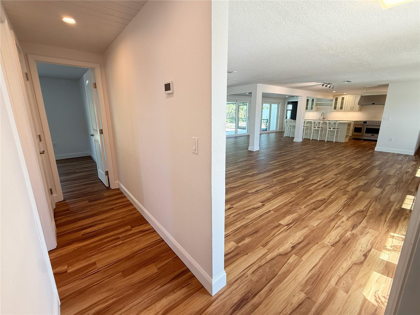 SIESTA ISLES - Residential