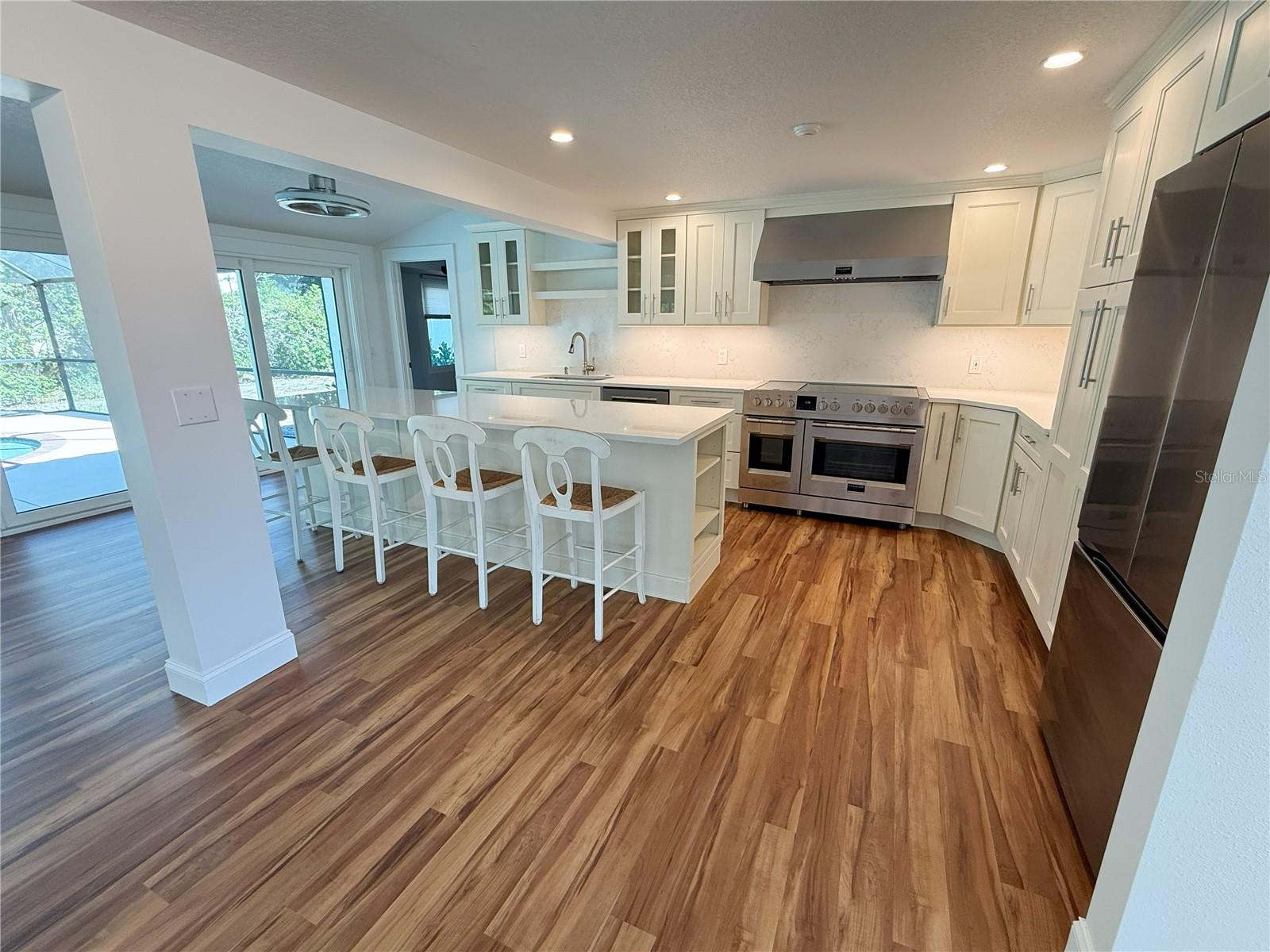 SIESTA ISLES - Residential