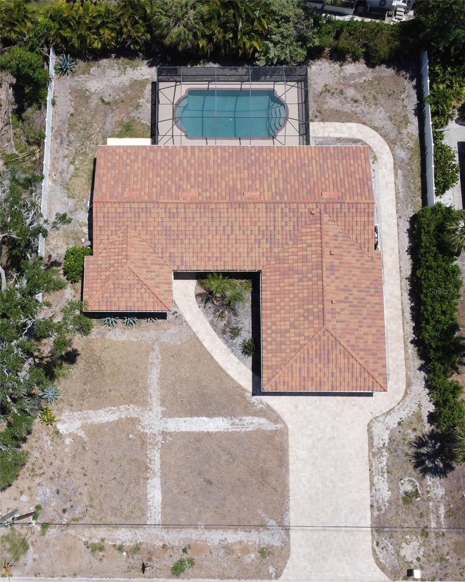 SIESTA ISLES - Residential