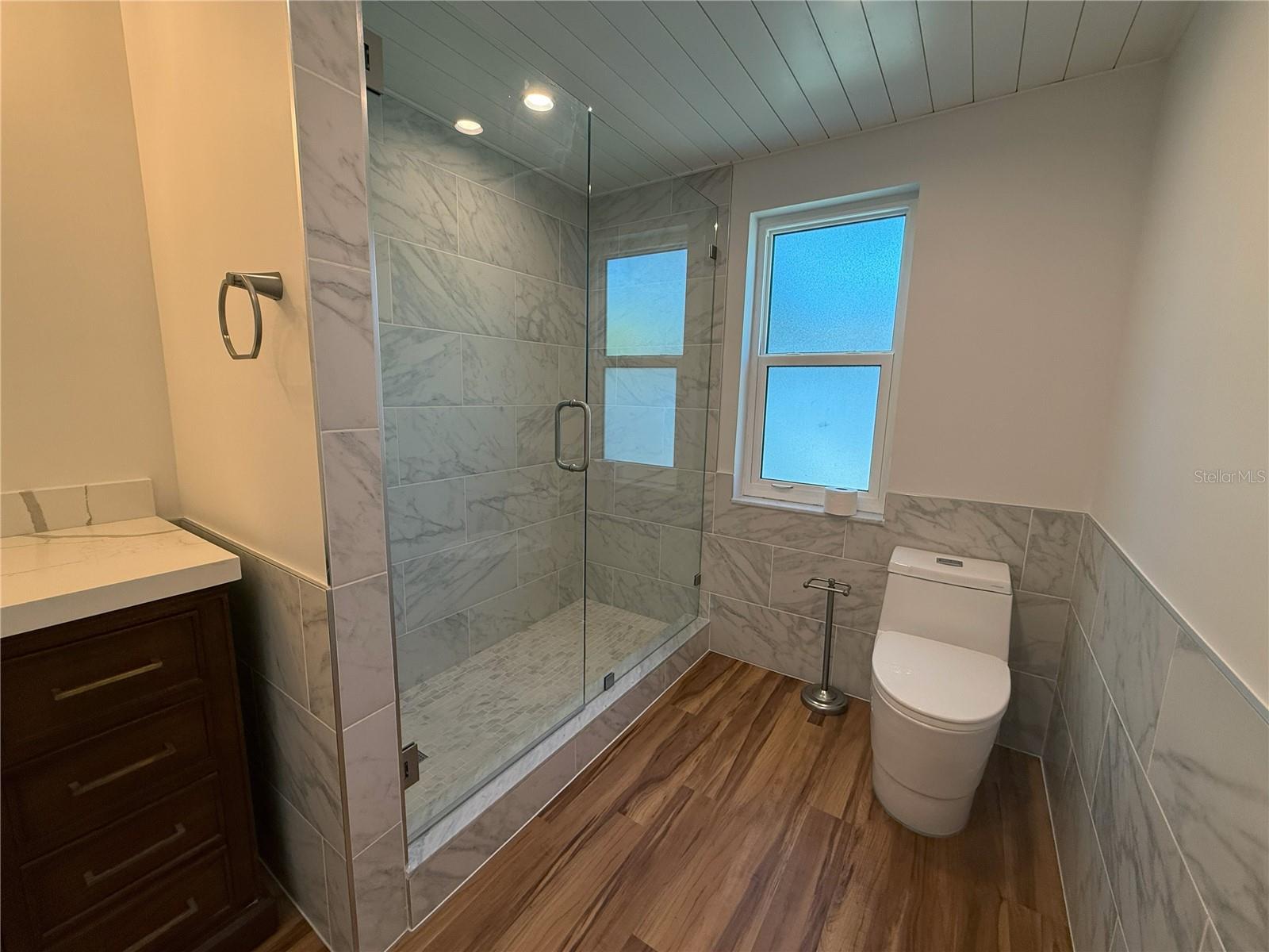 SIESTA ISLES - Residential