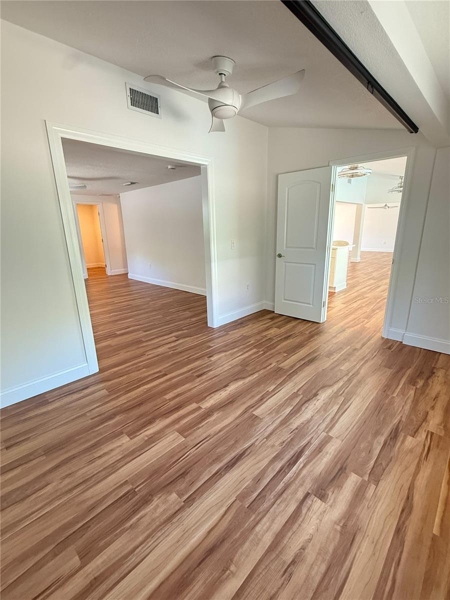 SIESTA ISLES - Residential