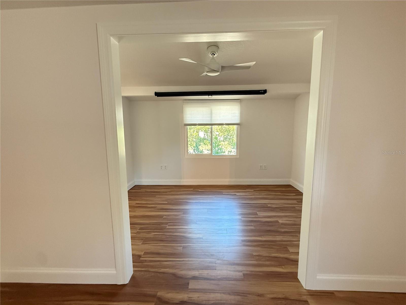 SIESTA ISLES - Residential