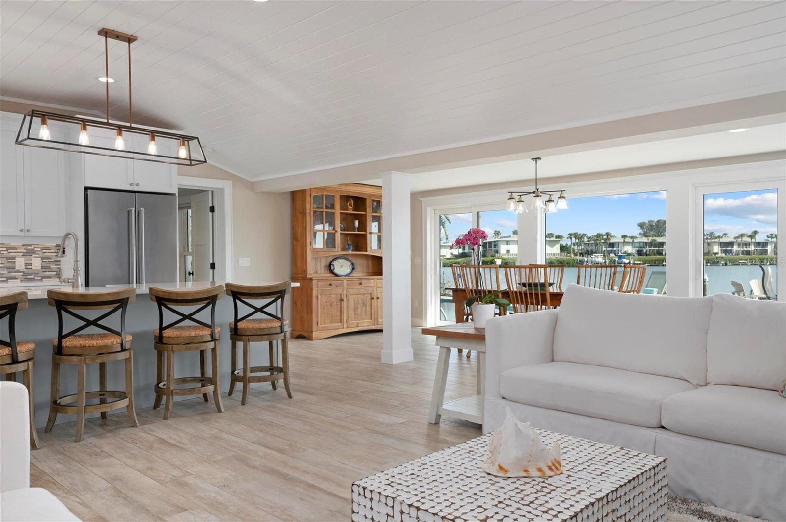 KEY ROYALE 1ST ADD - Residential