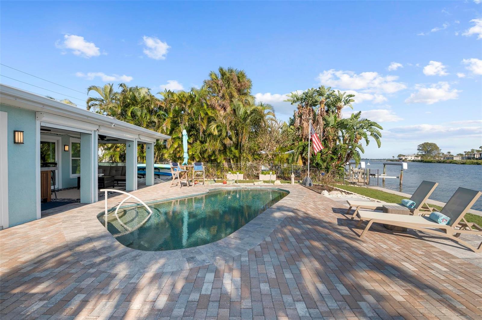 KEY ROYALE 1ST ADD - Residential