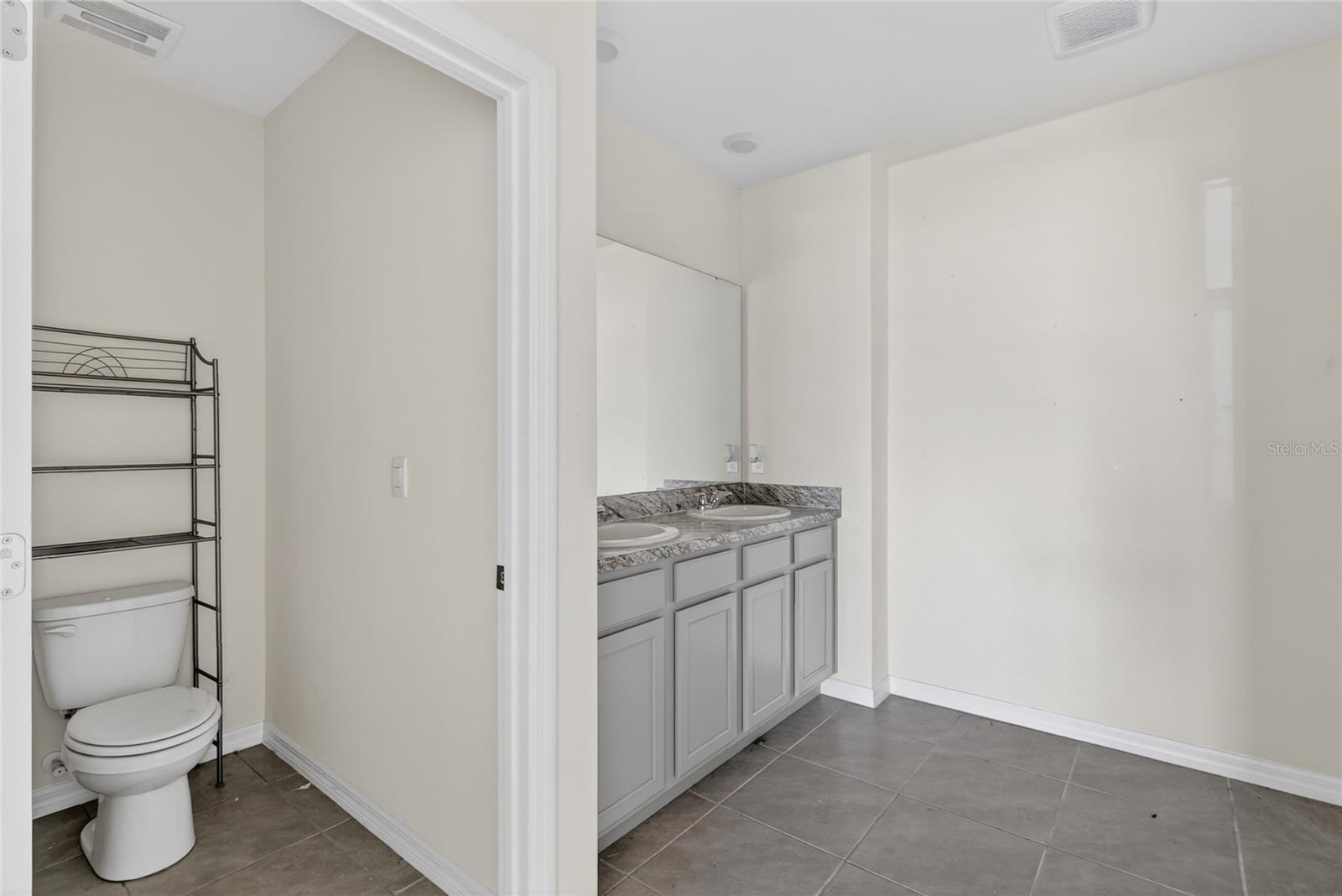VILLAMAR PH 5 - Residential