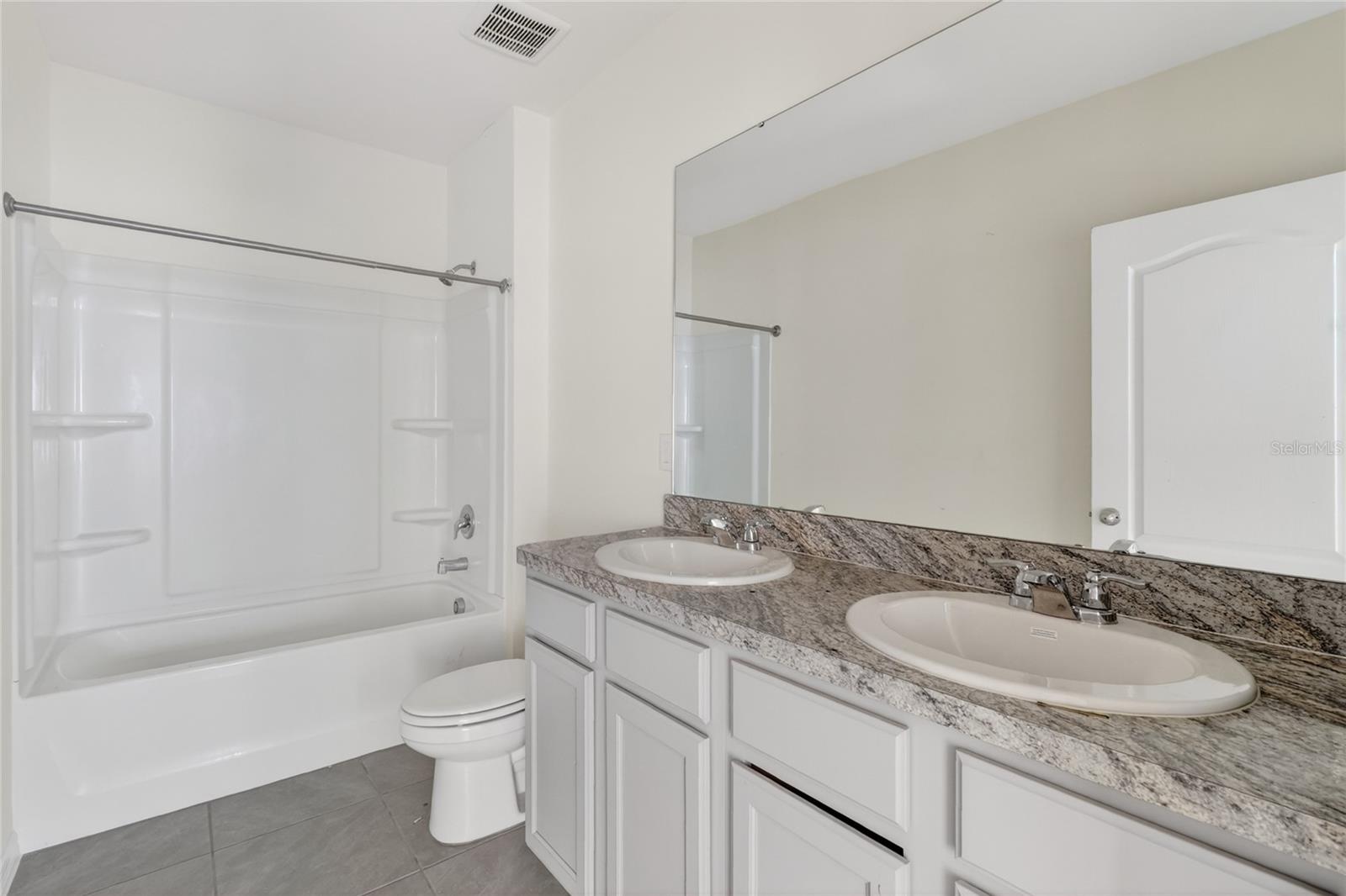 VILLAMAR PH 5 - Residential