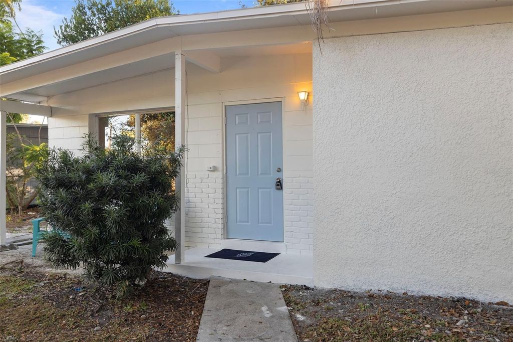 Photo of 1511 Lynn Avenue, Clearwater, FL 33755 (MLS # TB8438266)