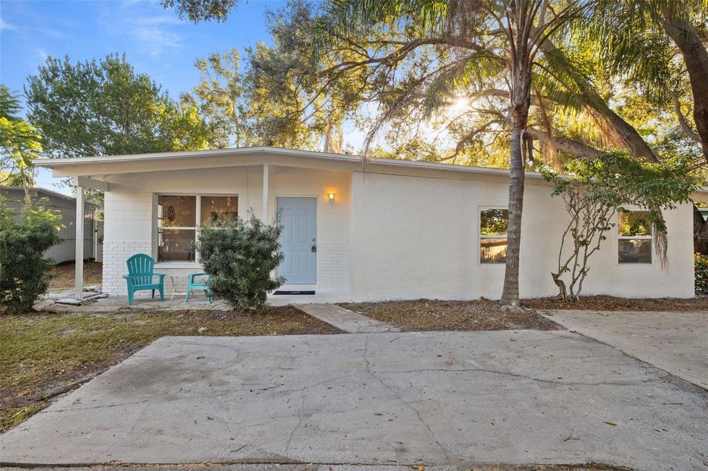 Photo of 1511 Lynn Avenue, Clearwater, FL 33755 (MLS # TB8438266)