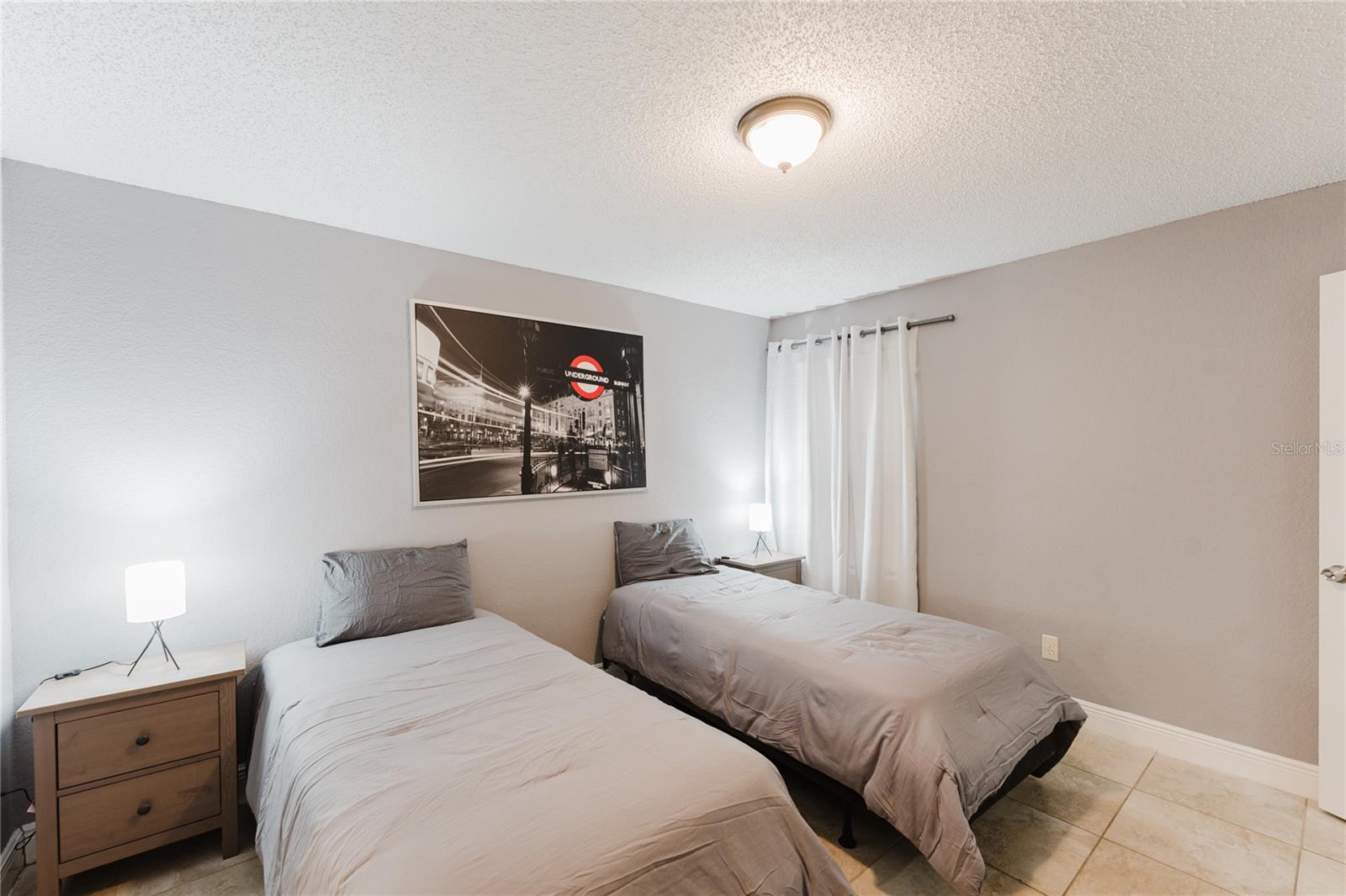 RESIDENCES AT VILLA MEDICI CONDOMINIUM - Residential Lease