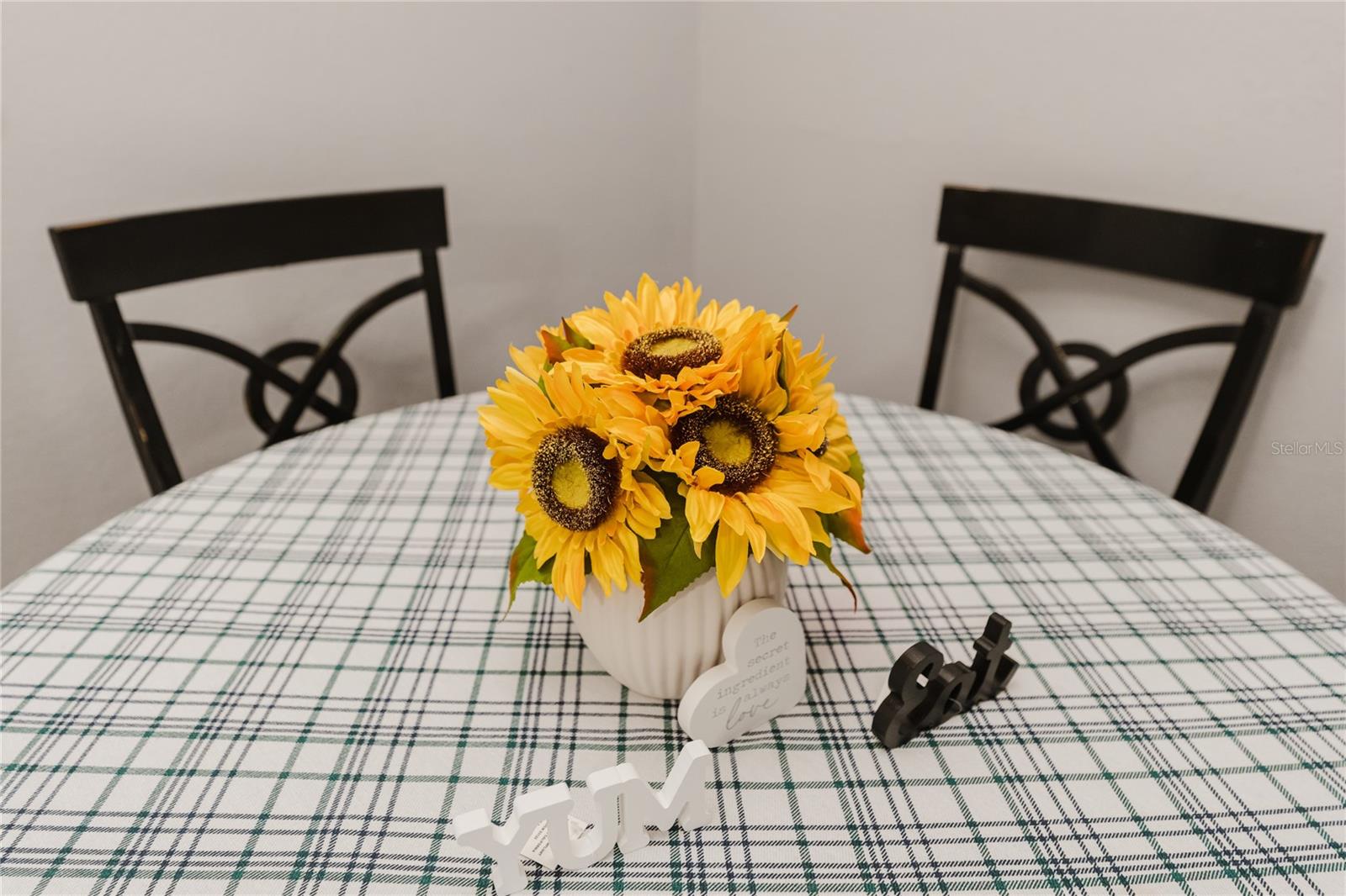 RESIDENCES AT VILLA MEDICI CONDOMINIUM - Residential Lease