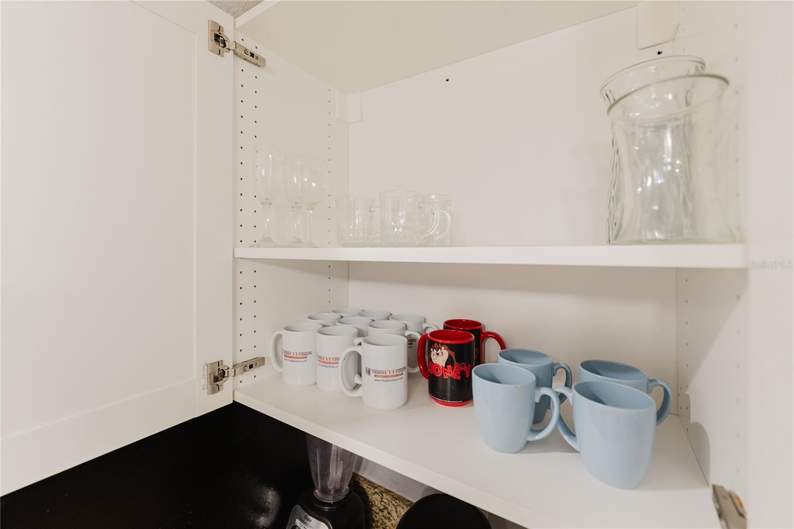 RESIDENCES AT VILLA MEDICI CONDOMINIUM - Residential Lease