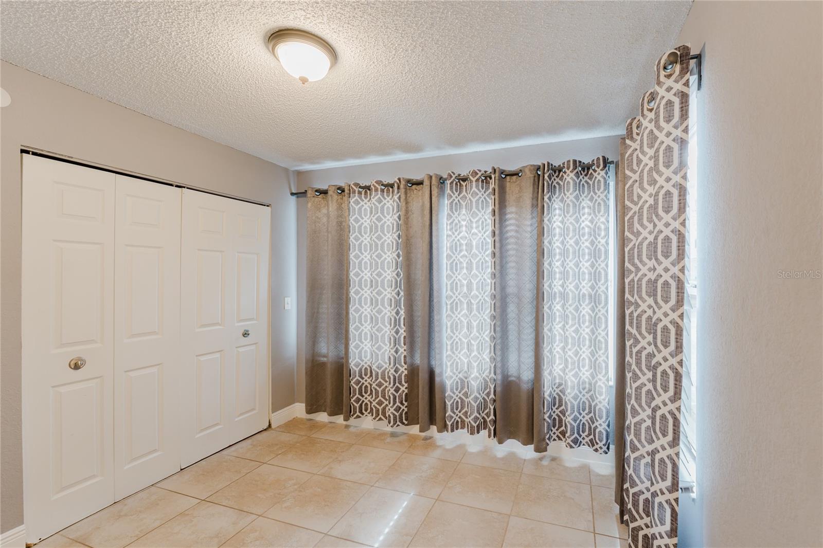 RESIDENCES AT VILLA MEDICI CONDOMINIUM - Residential Lease