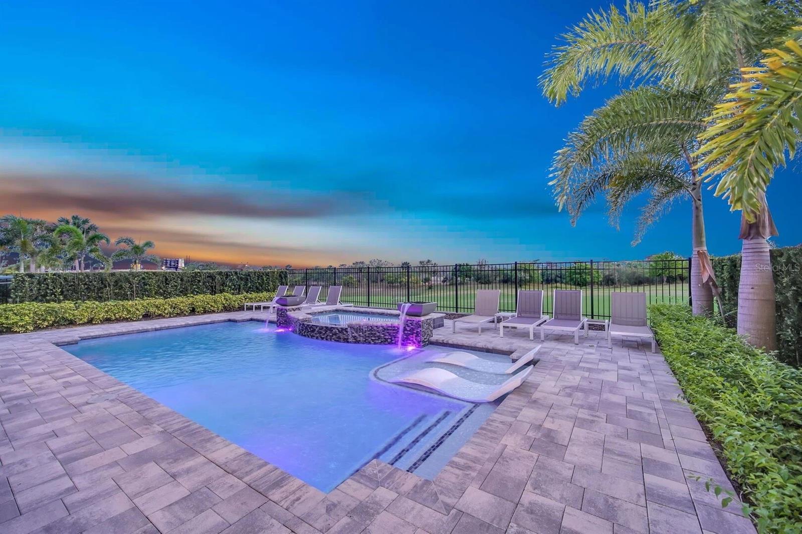 REUNION, BEARS DEN, REUNION WEST - Residential