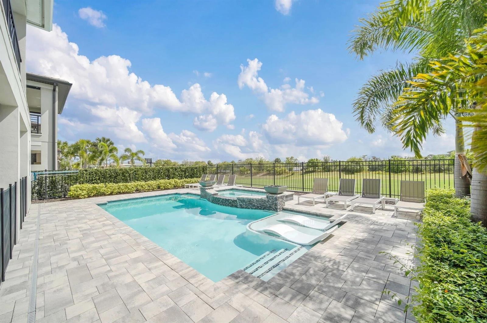 REUNION, BEARS DEN, REUNION WEST - Residential