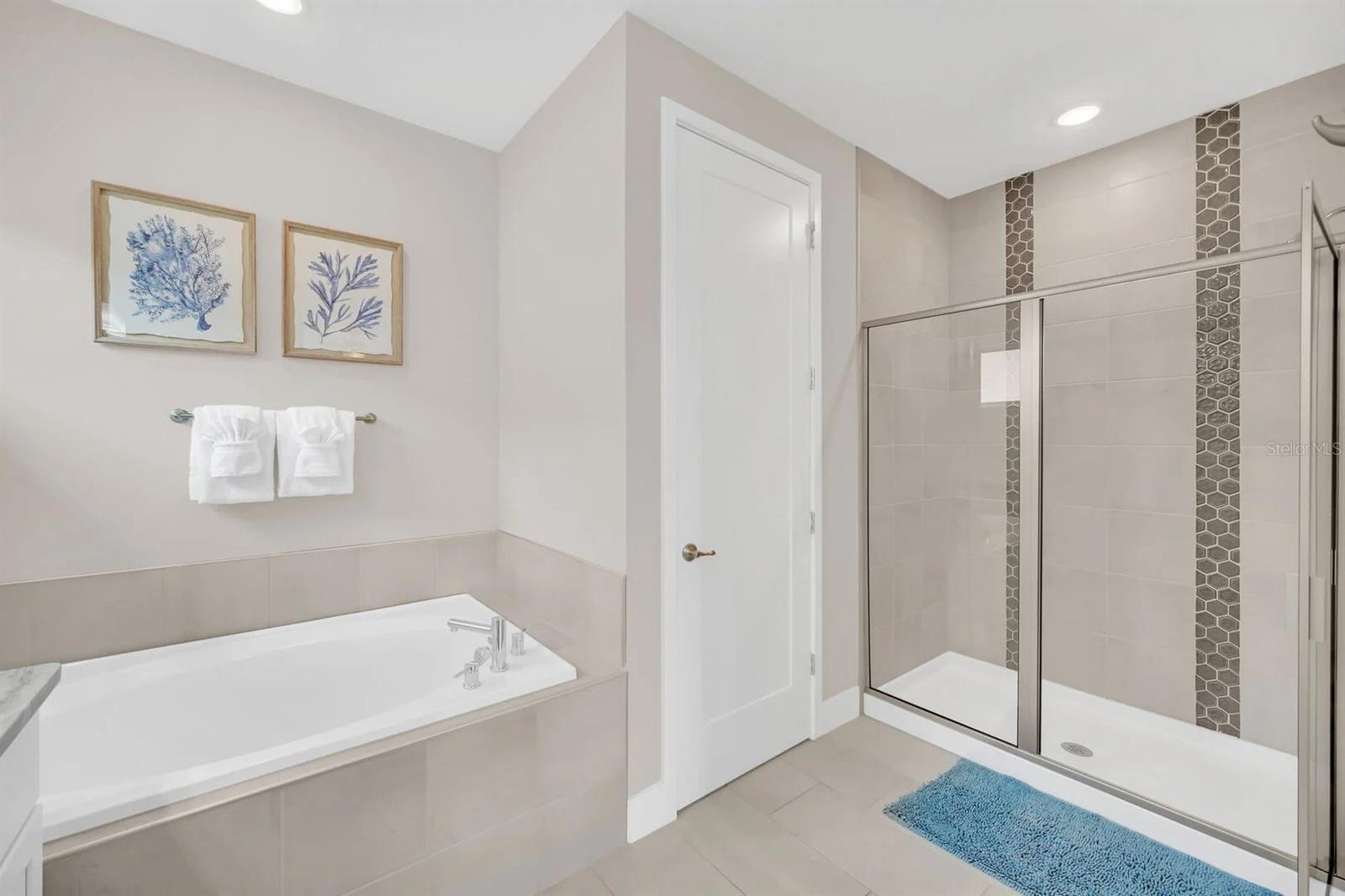 REUNION, BEARS DEN, REUNION WEST - Residential